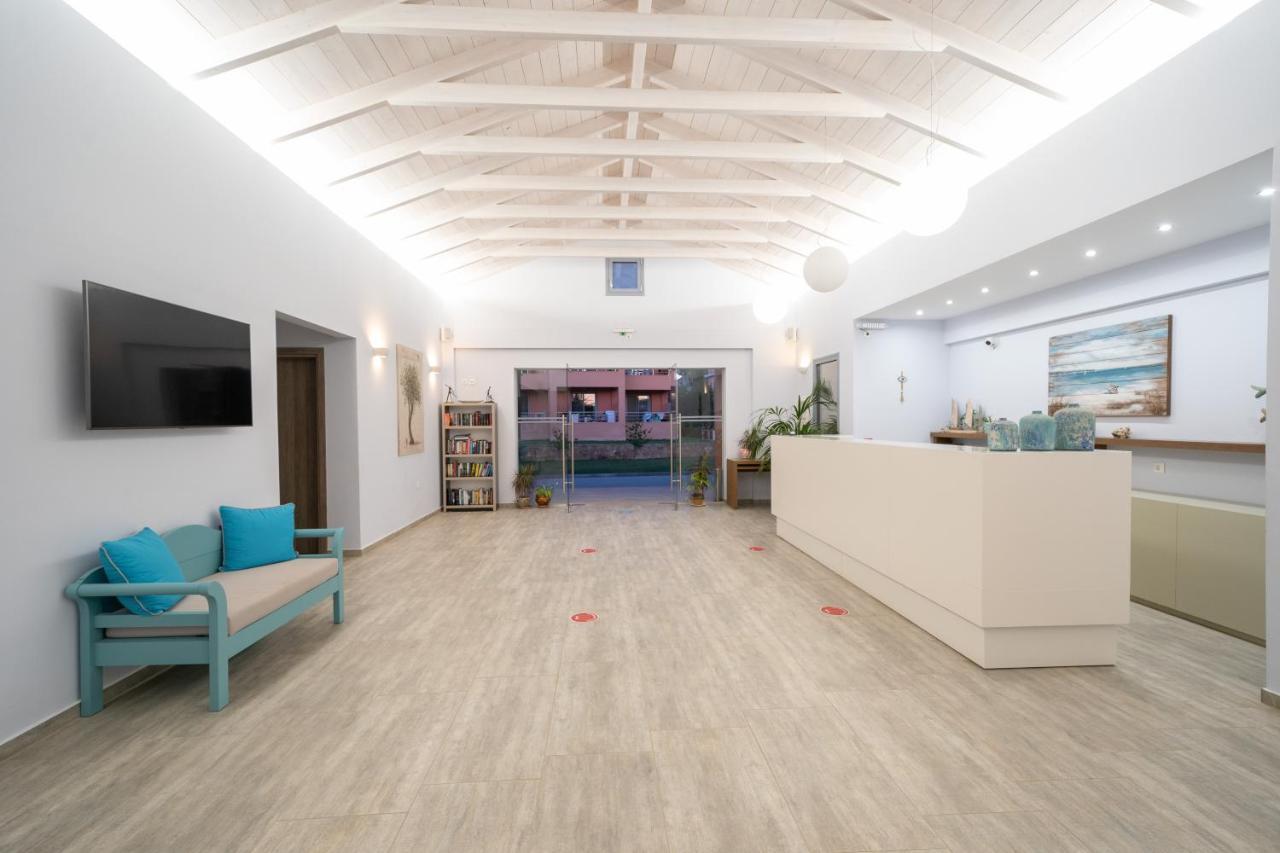 Remenzo Hotel Ликсури Екстериор снимка